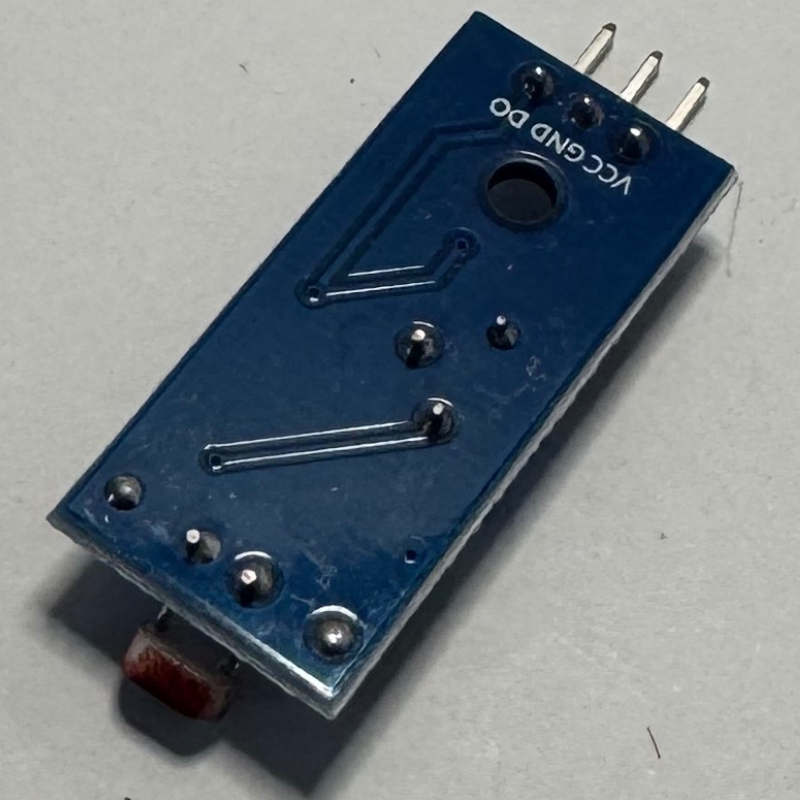 Módulo Sensor de Luz con Fotoresistor LDR – Salida Digital y Sensibilidad Ajustable