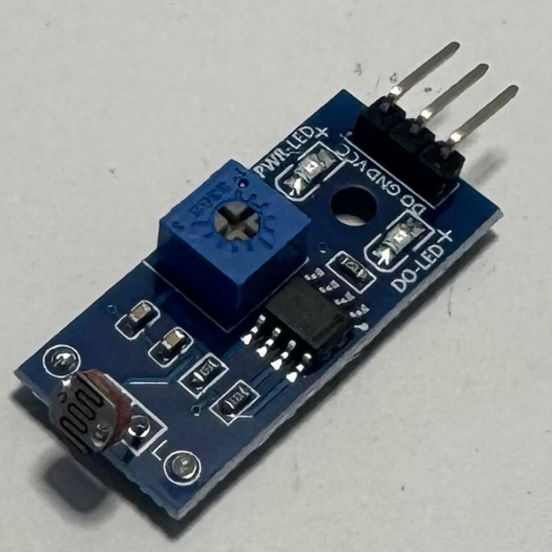 Módulo Sensor de Luz con Fotoresistor LDR – Salida Digital y Sensibilidad Ajustable
