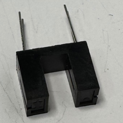 Opto Interruptor Ranurado (Sensor Óptico Tipo U) para Encoder y Contador de Vueltas